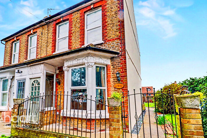 3 Bedroom Semi-Detached House For Sale In Parsonage Chase, Halfway, ME12