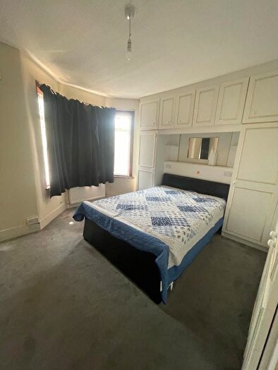 4 Bedroom Terraced House To Rent In Dudley Road, Southall, UB2