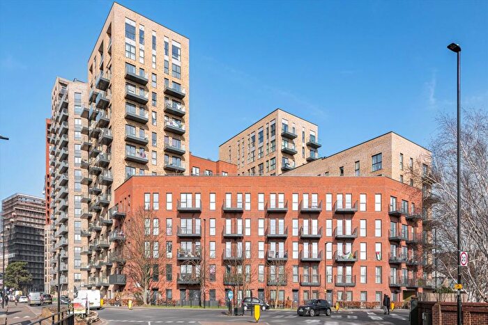 1 Bedroom Flat To Rent In Merrick Road, Southall, UB2