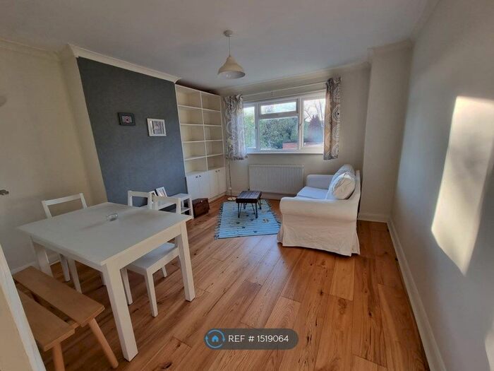 2 Bedroom Flat To Rent In Third Avenue, Wembley, HA9