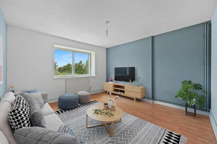 2 Bedroom Flat To Rent In South Park Hill Road, South Croydon, CR2