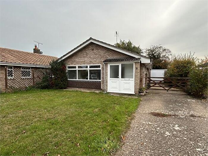2 Bedroom Bungalow To Rent In Oakwood Drive, West Mersea, CO5