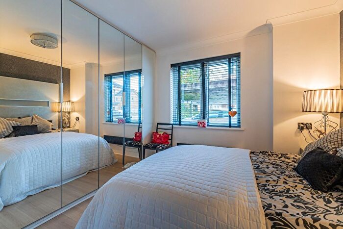 2 Bedroom Flat For Sale In Grangemoor Court, Cardiff Bay, Cardiff, CF11