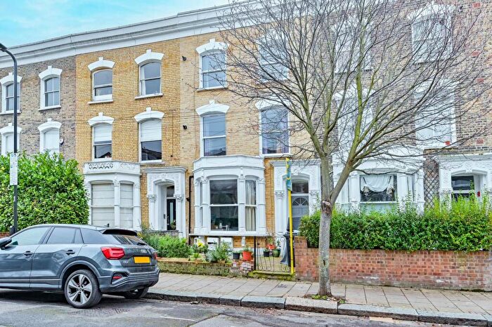 1 Bedroom Flat For Sale In Springdale Road, Hackney, London, N16