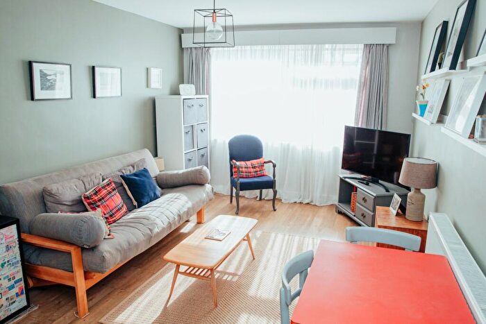 1 Bedroom Flat For Sale In Upper Park Road, Bromley, BR1