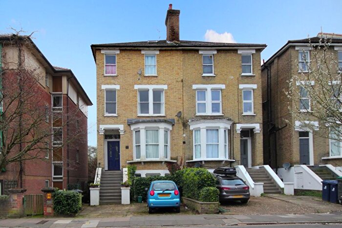 1 Bedroom Flat To Rent In Windsor Road, W5