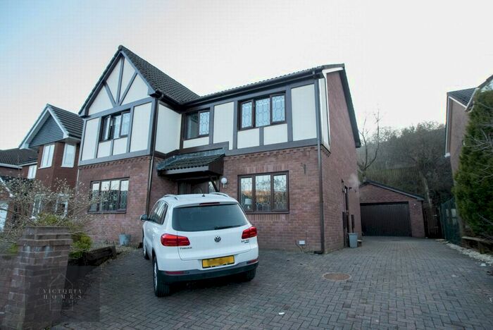 4 Bedroom Detached House For Sale In Beech Grove, Victoria, NP23