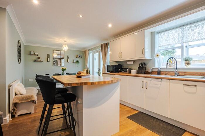 4 Bedroom Detached House For Sale In Old School Close, Brigg, DN20