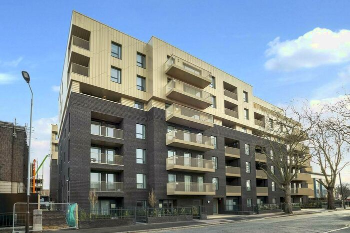 1 Bedroom Flat To Rent In , Wellington Road, London, E6