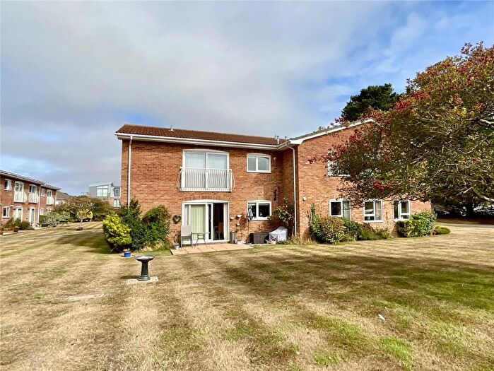2 Bedroom Apartment For Sale In Montagu Park, Highcliffe, Dorset, BH23