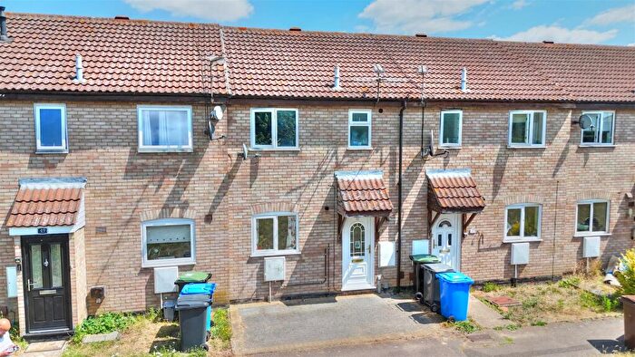 3 Bedroom Terraced House For Sale In Dandalan Close, Ipswich, IP1