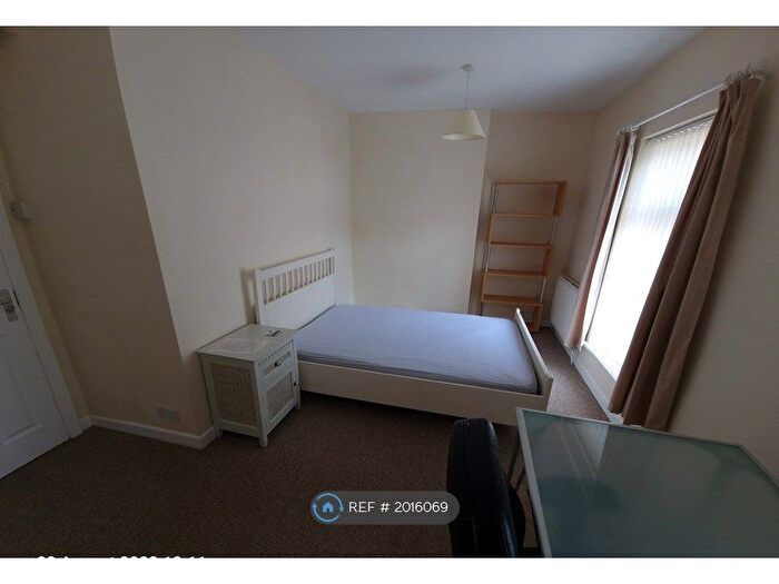 1 Bedroom Property To Rent In Kilvey Terrace, Swansea, SA1