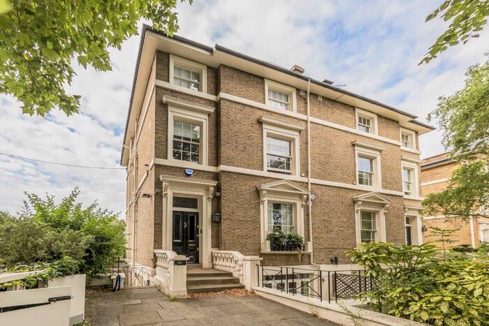 3 Bedroom Flat To Rent In Warwick Avenue, London, W9