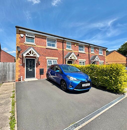 3 Bedroom End Of Terrace House To Rent In Horse Chestnut Drive, Manchester, M9