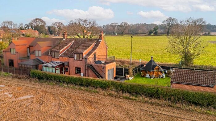 3 Bedroom Semi-Detached House For Sale In Pound Lane, Fleggburgh, NR29