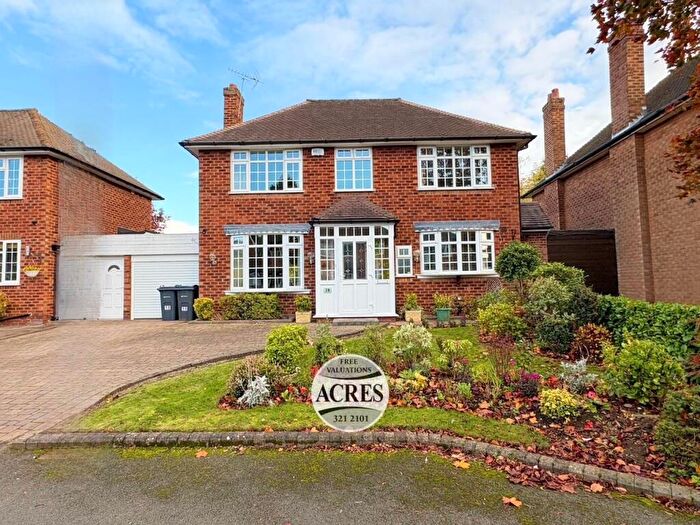 3 Bedroom Detached House For Sale In Marchmount Road, Sutton Coldfield, B72