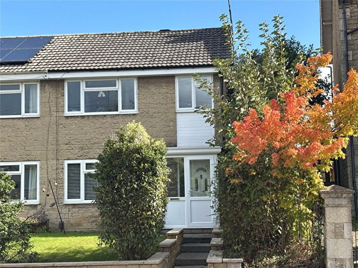 3 Bedroom Semi-Detached House For Sale In Locks Hill, Frome, BA11
