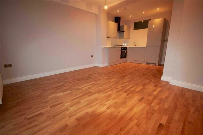 2 Bedroom Flat To Rent In Kingsbury Road, NW9
