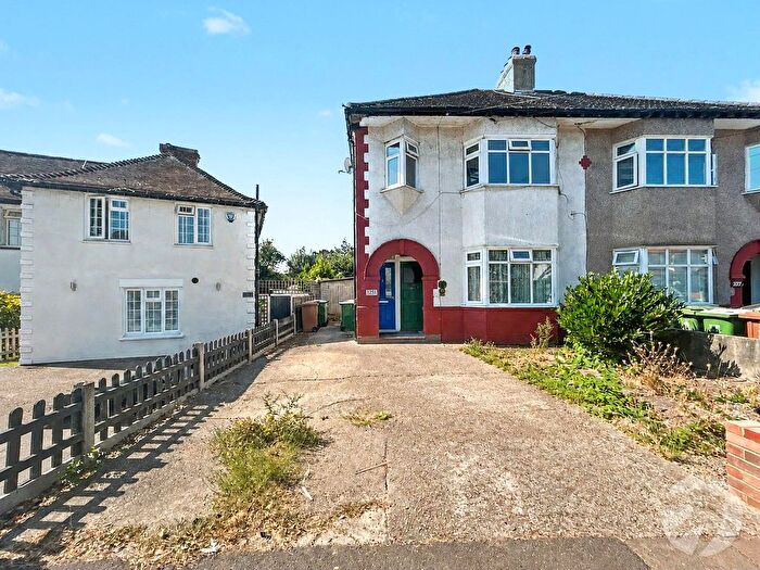 2 Bedroom Maisonette For Sale In Old Farm Avenue, Sidcup, Kent, DA15