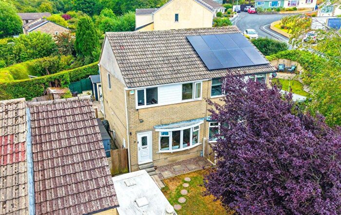 3 Bedroom Semi-Detached House For Sale In Lytham Close, Skipton, BD23