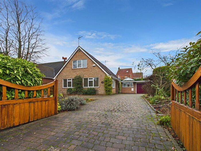 3 Bedroom Detached House For Sale In Beverley Road, South Cave, HU15