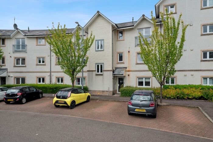 2 Bedroom Flat To Rent In Chandlers Court, Stirling, Stirling, FK8