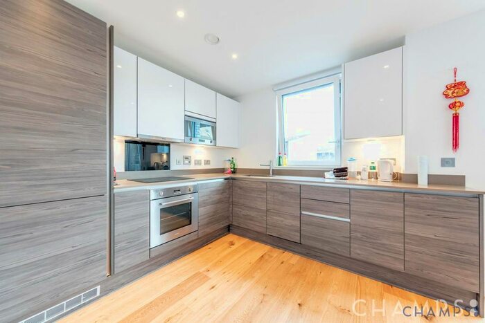 2 Bedroom Flat To Rent In Harbourside Court, Gullivers Walk, SE8