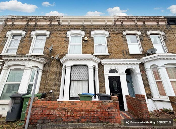 5 Bedroom Terraced House To Rent In High Road Leytonstone, London, E11