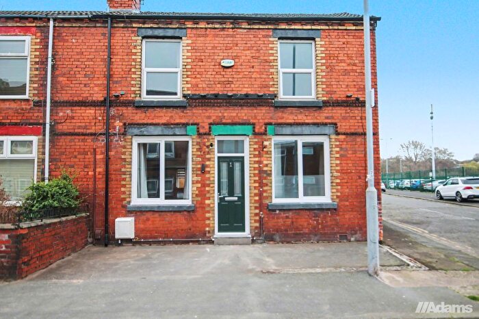 2 Bedroom Flat To Rent In South Parade, Weston Point, Runcorn, WA7