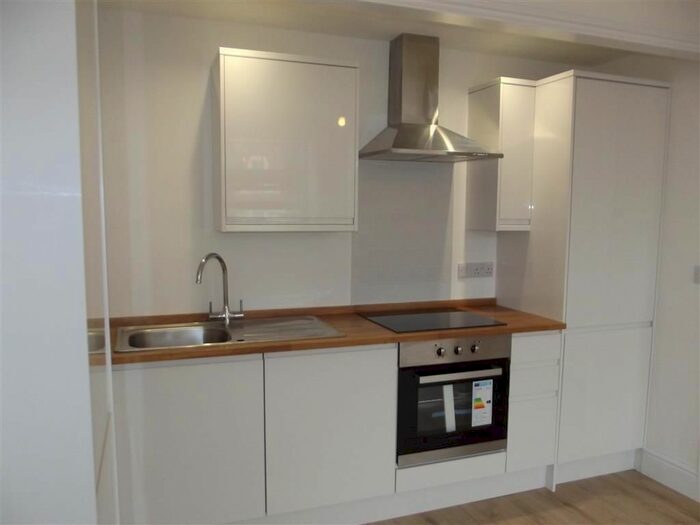 2 Bedroom Flat To Rent In Nelson Road, Hastings, TN34