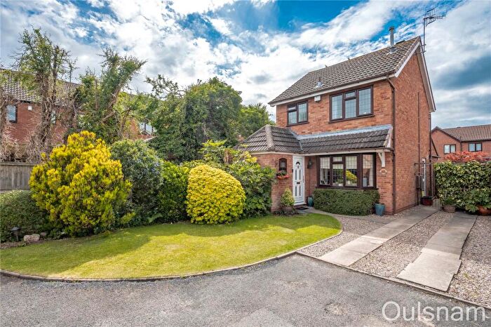 3 Bedroom Detached House For Sale In Avon Close, Bromsgrove, Worcestershire, B60