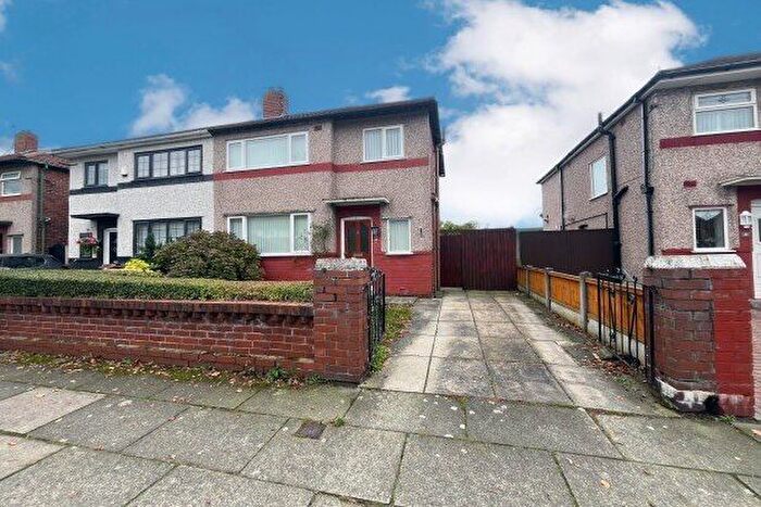 3 Bedroom Semi-Detached House To Rent In Elton Avenue, Bootle, L30