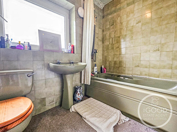 3 Bedroom Terraced House For Sale In Hampson Crescent, Handforth, SK9