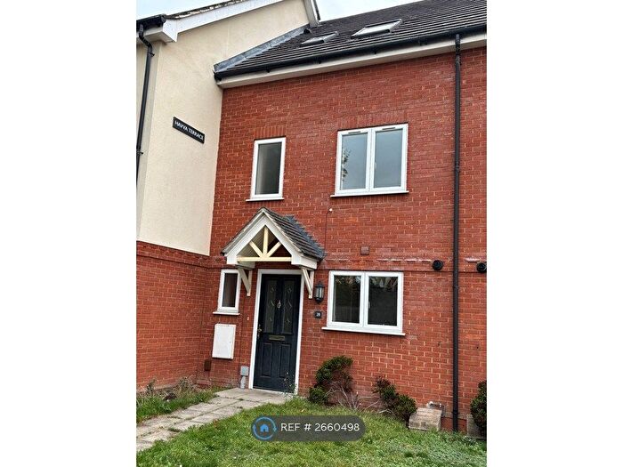 4 Bedroom Terraced House To Rent In Sonning Court, Slough, SL1