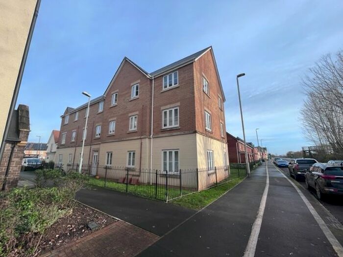 2 Bedroom Property To Rent In Mill House Road, Norton Fitzwarren, Taunton, TA2