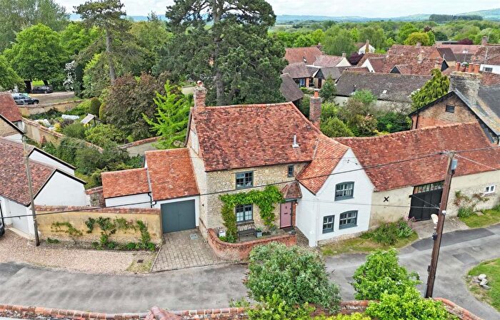 3 Bedroom House For Sale In Haddenham, Buckinghamshire, HP17