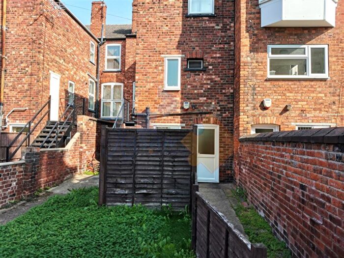 1 Bedroom Flat To Rent In West Parade, Lincoln, LN1
