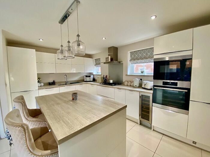 4 Bedroom Detached House For Sale In Lockwood Way, Hampton Water, Peterborough, Cambridgeshire, PE7