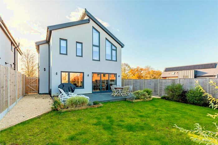 4 Bedroom Detached House For Sale In Hopcroft Avenue, Ambrosden, Bicester, Oxfordshire, OX25