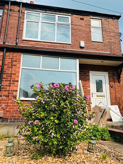 3 Bedroom Semi-Detached House To Rent In Berwyn Avenue, Middleton, M24