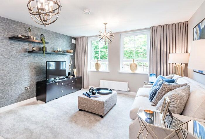 4 Bedroom Detached House For Sale In Carnethie Street Rosewell, EH24