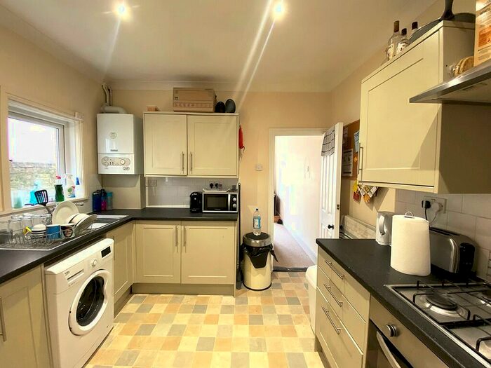 4 Bedroom Terraced House To Rent In Walmer Road, Portsmouth, PO1