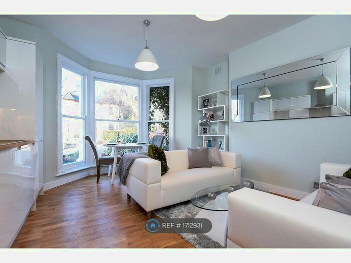 1 Bedroom Flat To Rent In Pepys Road, London, SE14