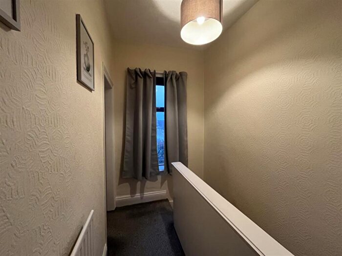 2 Bedroom Terraced House For Sale In Balme Lane, Bradford, BD12