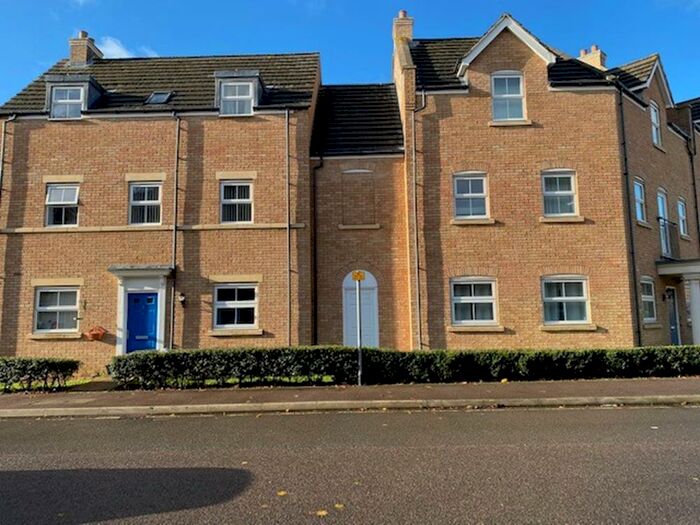 1 Bedroom Apartment To Rent In Appledore Road, Bedford, MK40