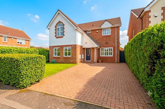 4 Bedroom Detached House For Sale In Whitton Way, Newport Pagnell, MK16
