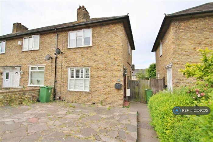 2 Bedroom End Of Terrace House To Rent In Garendon Road, Morden, SM4