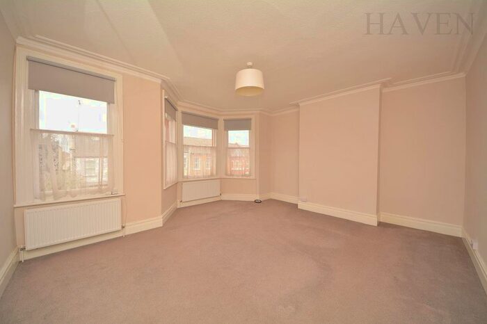 2 Bedroom Flat To Rent In Hertford Road, East Finchley, N2