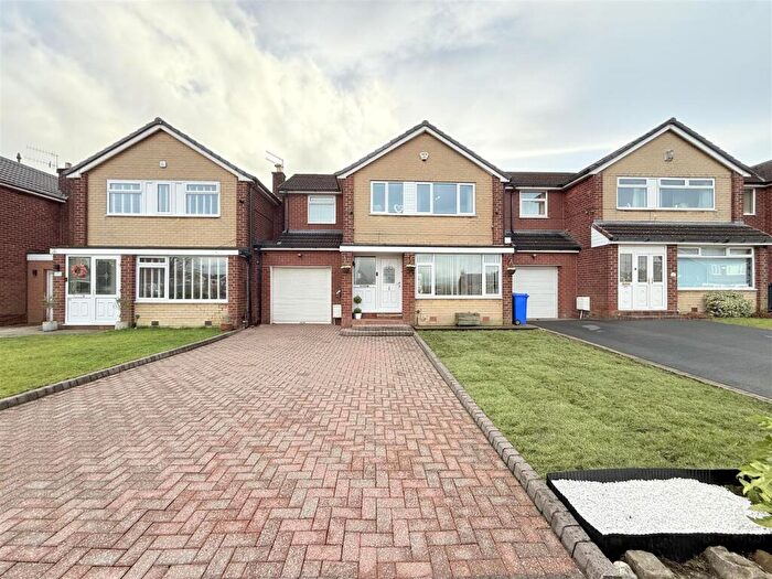 4 Bedroom Detached House For Sale In Carrbrook Crescent, Carrbrook, Stalybridge, SK15