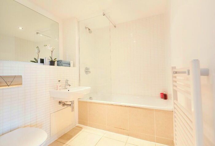 2 Bedroom Apartment To Rent In Velocity Village, Solly Street, Sheffield, S1